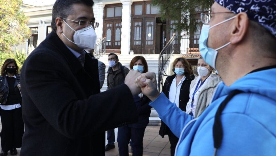 Παρέδωσε ο Α. Τζιτζικώστας Εξοπλισμό για την αντιμετώπιση της πανδημίας του κορονοϊού