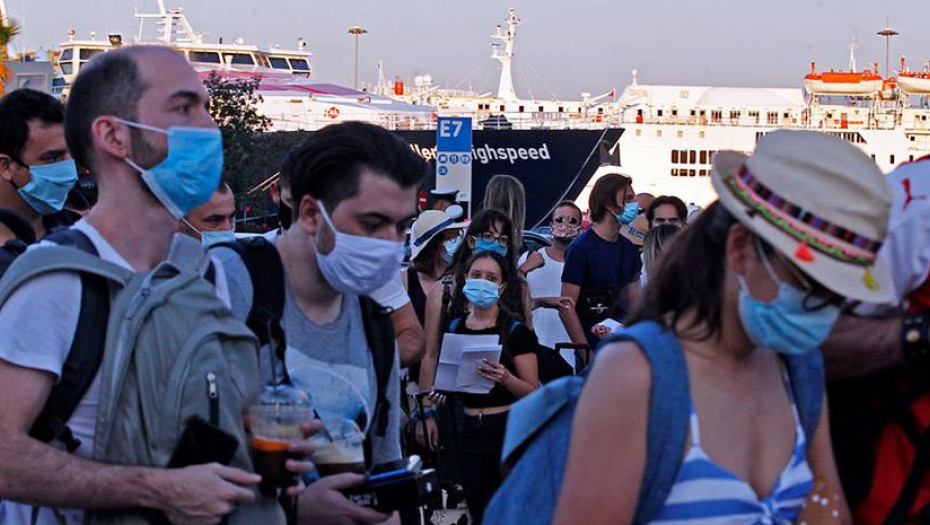 Ανεμβολίαστοι: Μόνο με PCR ή rapid test οι μετακινήσεις με πλοία, τρένα, αεροπλάνα