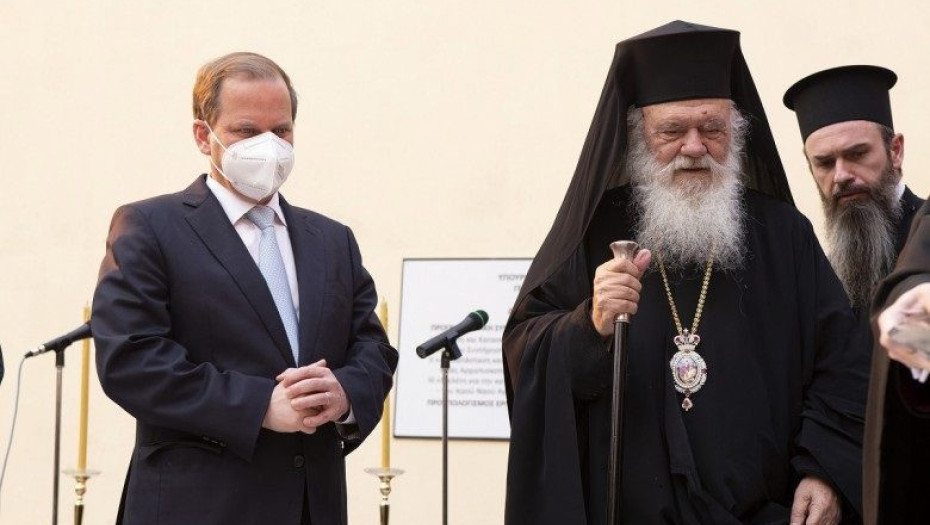 Συνάντηση Καραμανλή- Ιερώνυμου: Πρώτο βήμα για την κατασκευή του Εκκλησιαστικού Μητροπολιτικού Μουσείου και του Κέντρου Συντήρησης Κειμηλίων.