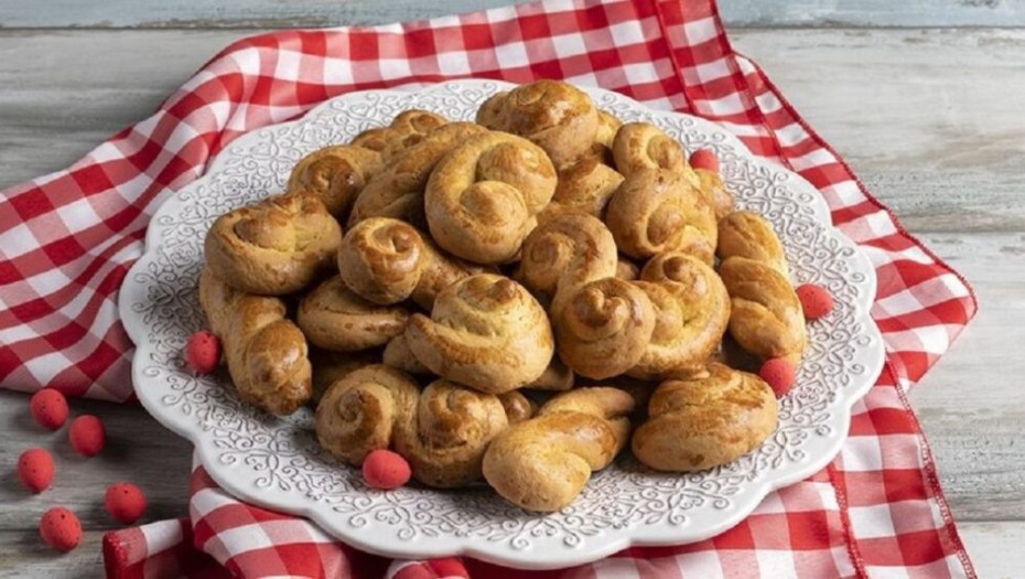 Πως να φτιαξέτε παραδοσιακά Πασχαλινά Σμυρνέικα κουλουράκια