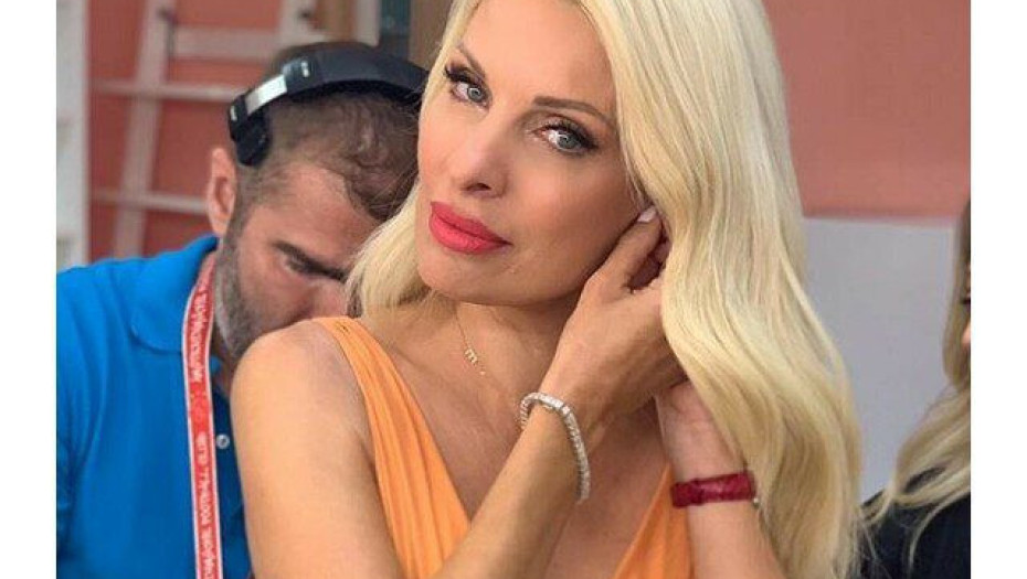 Ελένη Μενεγάκη: Στο MEGA! Όλα αρχίζουν ξανά