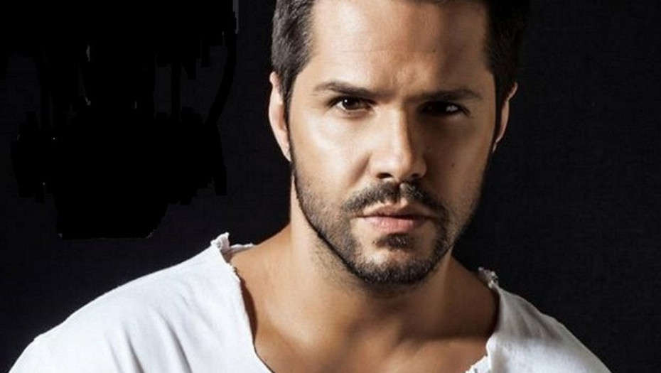 «Η Ελλάδα είναι παντού»: Ο Γιώργος Τσαλίκης σήκωσε τον Επιτάφιο σε ορθόδοξη εκκλησία της Αυστραλίας