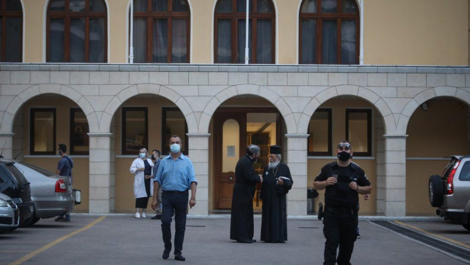 Επίθεση με βιτριόλι κατά Μητροπολιτών στη Μονή Πετράκη!