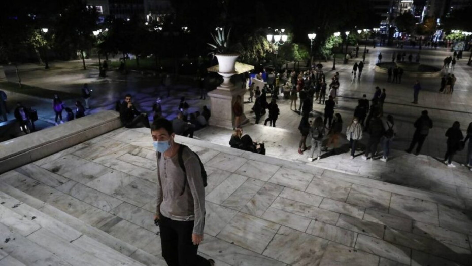 Apolitic: Κυριάκo  Χάνουμε;