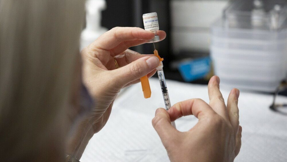 Ισραήλ: 86% αποτελεσματική η τρίτη δόση του εμβολίου της Pfizer στους άνω των 60