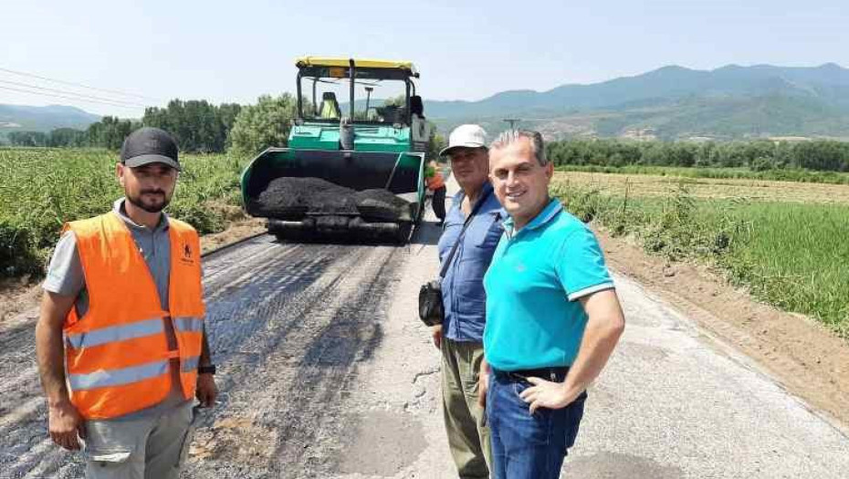 Στην  επαρχιακή οδό Νιγρίτας-Στρυμονικού-Ηράκλειας-Στρυμονοχωρίου- Εργασίες συντήρησης: Ο Αντιπεριφερειάρχης επέβλεψε την πορεία των εργασιών