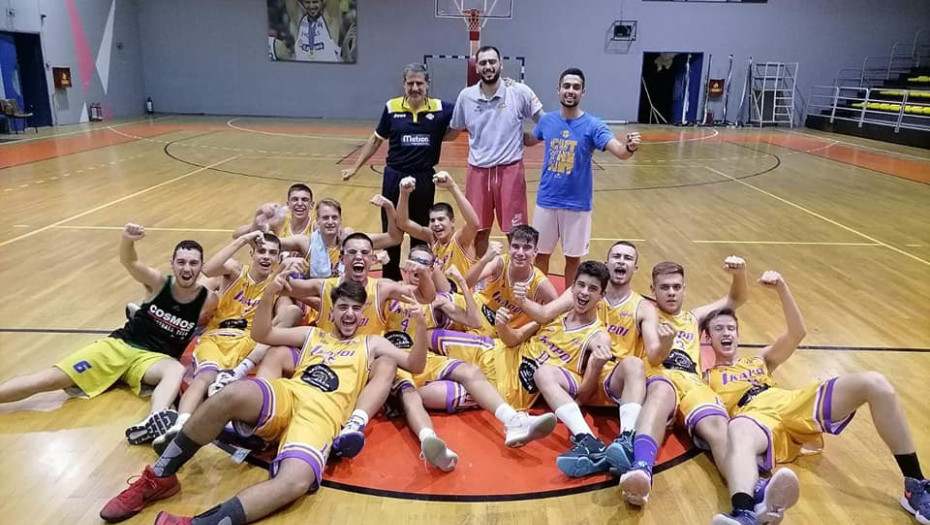 Μπράβο στους Ικάρους (παίδες) Πέρασαν στους τελικούς!!