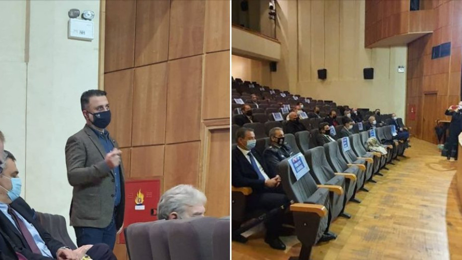Στην σύσκεψη με τον Πέτσα: Ο Βασίλης Καλαϊτζίδης εκπροσώπησε το Επιμελητήριο