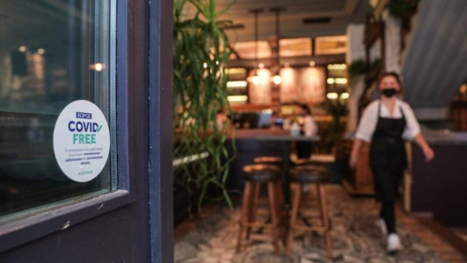 Σε αναστάτωση ο κλάδος της εστίασης: Ποιος θα κάνει rapid test για να πάει σε ένα καφέ ή ένα εστιατόριο;