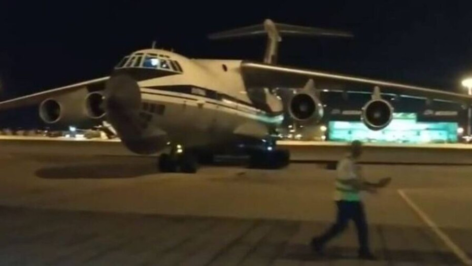 «Υδάτινο βομβαρδιστικό»: Έφτασε στην Αθήνα ο ρωσικός γίγαντας για την κατάσβεση πυρκαγιών