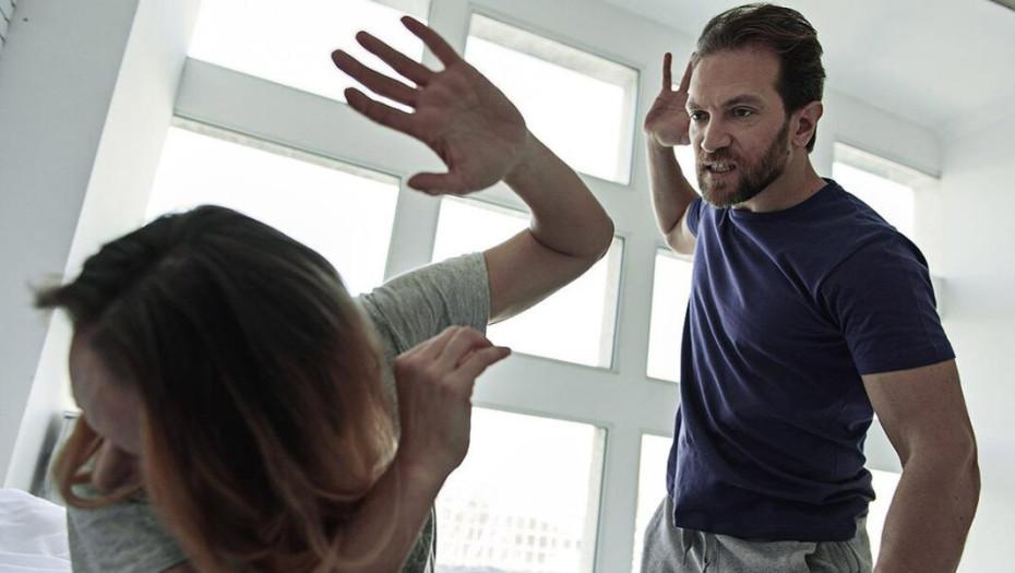 «Απ’ το σήκωμα του χεριού ως τον φόνο η απόσταση ίσως είναι μια κακιά στιγμή»