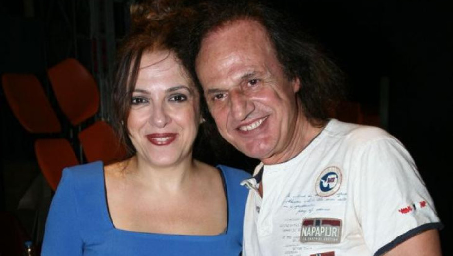 Βασίλης Παπακωνσταντίνου – «Ερωτεύτηκα και την ‘κυνήγησα’ την Ελένη Ράντου δύο χρόνια»