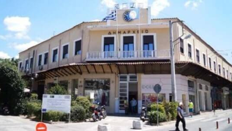 Φωταγώγηση του Δημαρχείου Σερρών Στα χρώματα της Αρμένικης Σημαίας