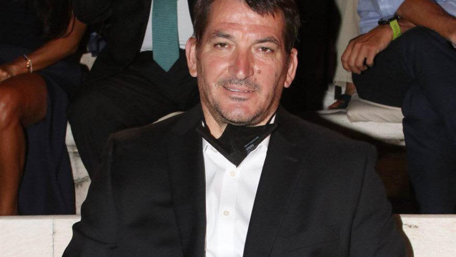 Πύρρος Δήμας – Μιλά για την απώλεια της συζύγου του και συγκλονίζει – Έμαθα να είμαι δυνατός