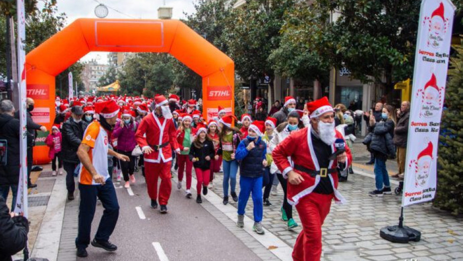 Serres Santa Claus Run 2021: Αγκαλιάστηκε από τους Σερραίους