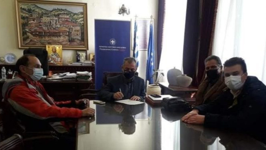 Υπεγράφη σύμβαση για την εκτέλεση του έργου: Αποκατάσταση του τεχνικού στην είσοδο του οικισμού Αγίας Ελένης