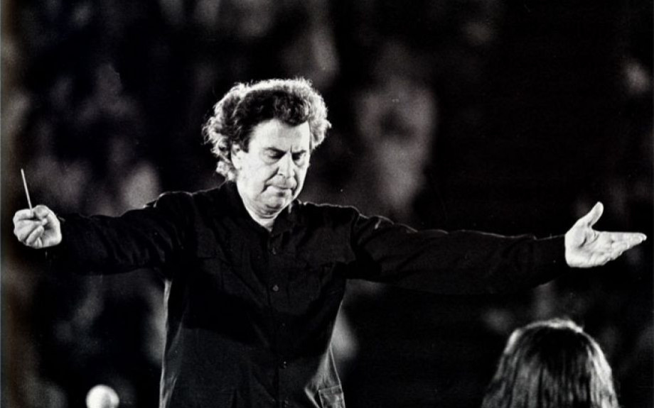 Στη συναυλία – αφιέρωμα για τον Μίκη Θεοδωράκη: Γέμισε το Θερινό Θεατράκι