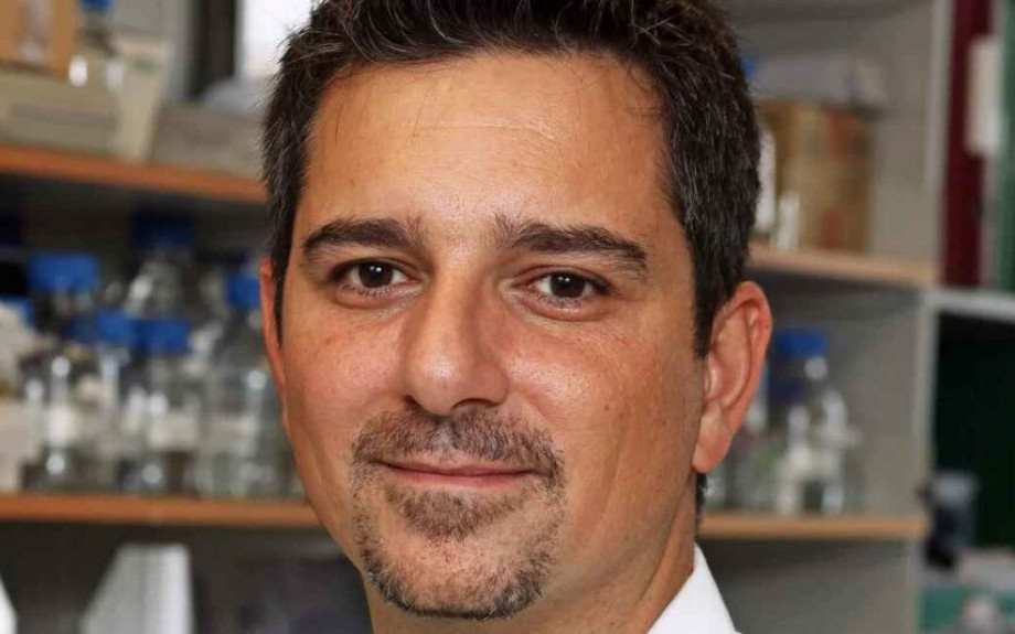 Ελληνας ερευνητής υποψήφιος στα βραβεία έρευνας -Η συμβολή του στην ανάπτυξη θεραπειών για Alzheimer και Parkinson