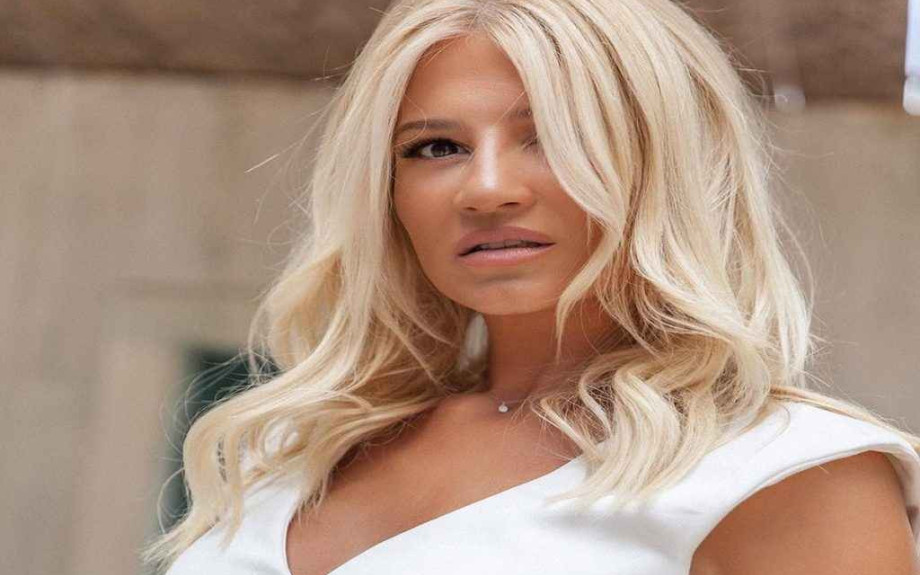 Το παραδέχτηκε η Φαίη Σκορδά: «Γεννάω κόρη τον Οκτώβριο» – Ξανά μανούλα η παρουσιάστρια