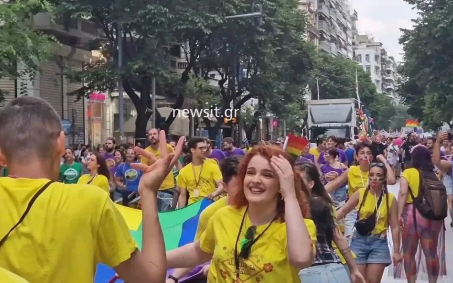 Θεσσαλονίκη Pride 2023: Χιλιάδες κόσμου στους δρόμους στέλνουν το μήνυμα «Ανήκω σε Εμένα»