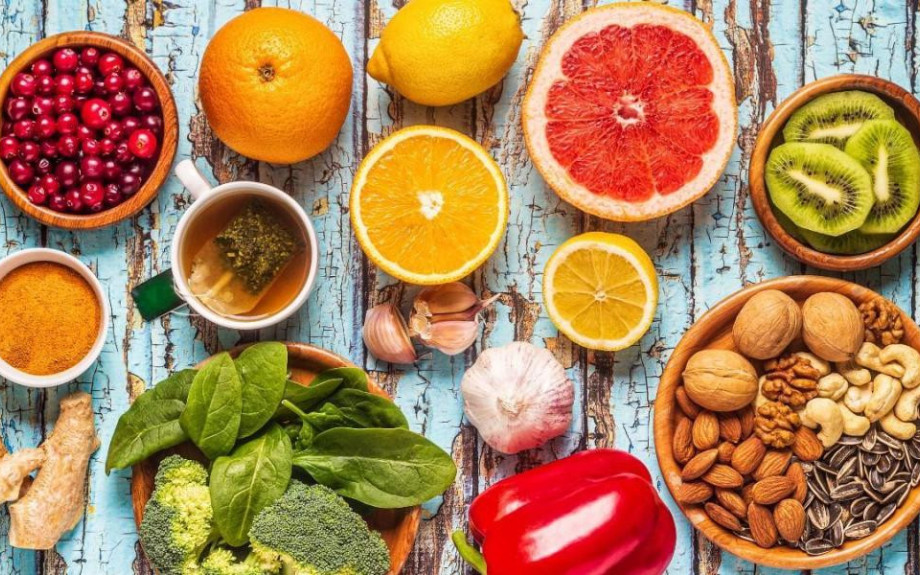 Οι 5 καλύτερες βιταμίνες για το ανοσοποιητικό – Σε ποιες τροφές υπάρχουν