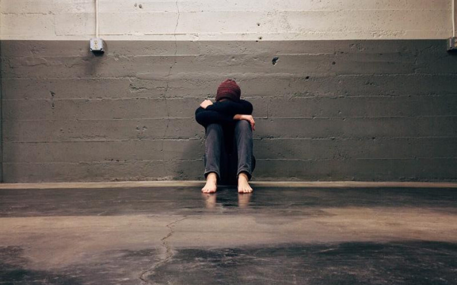 Σοκ στον Βόλο: 24χρονη παρενοχλούσε 9χρονο παιδί