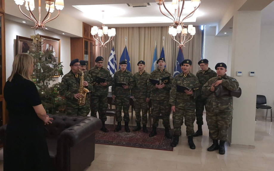 Στο Δημαρχείο Σερρών: Πρωτοχρονιάτικα κάλαντα και ευχές για το νέο έτος