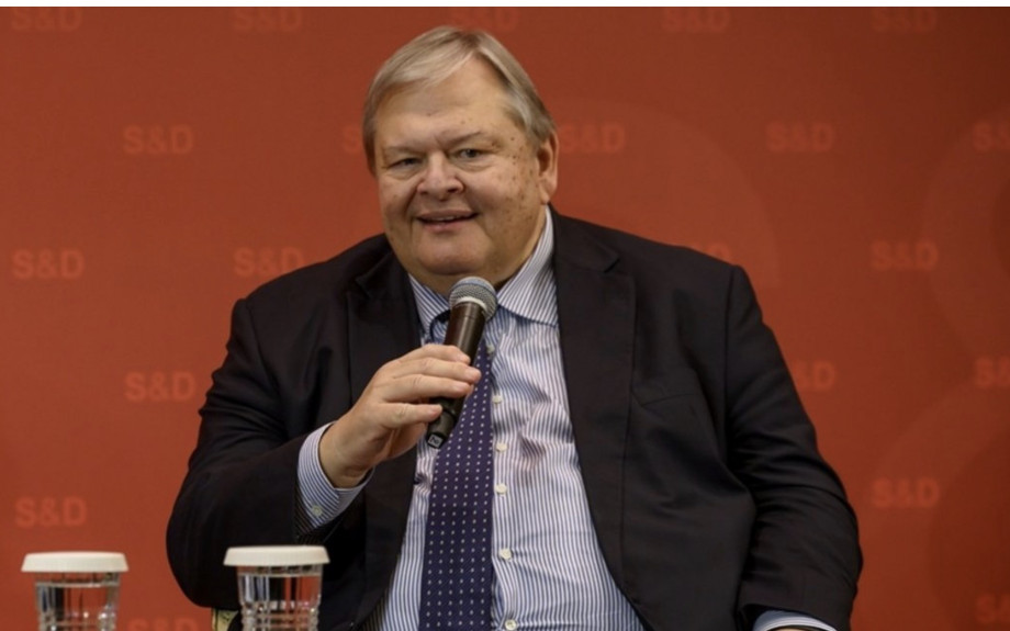 Ευάγγελος Βενιζέλος - Σε πολιτική αμηχανία ο Μητσοτάκης