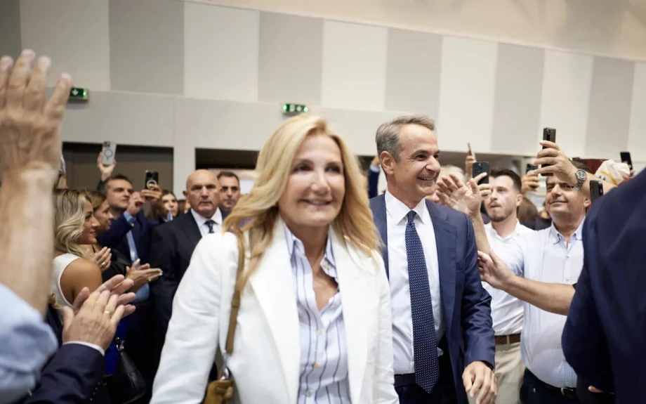 Μαρέβα Γκραμπόφσκι Μητσοτάκη: Χειρουργήθηκε για ειλεό στον «Ευαγγελισμό» – Το ιατρικό ανακοινωθέν