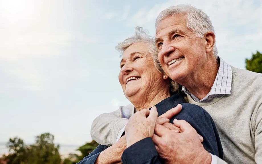 Είναι πιο δύσκολη η ζωή – και το τέλος της – για τους ορκισμένους εργένηδες;