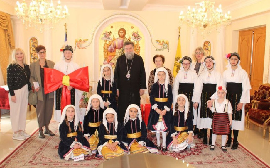 Παιδιά του «ΛΥΚΕΙΟΥ ΕΛΛΗΝΙΔΩΝ» Σερρών  επισκέφθηκαν τον Σεβ. Ποιμενάρχη τους