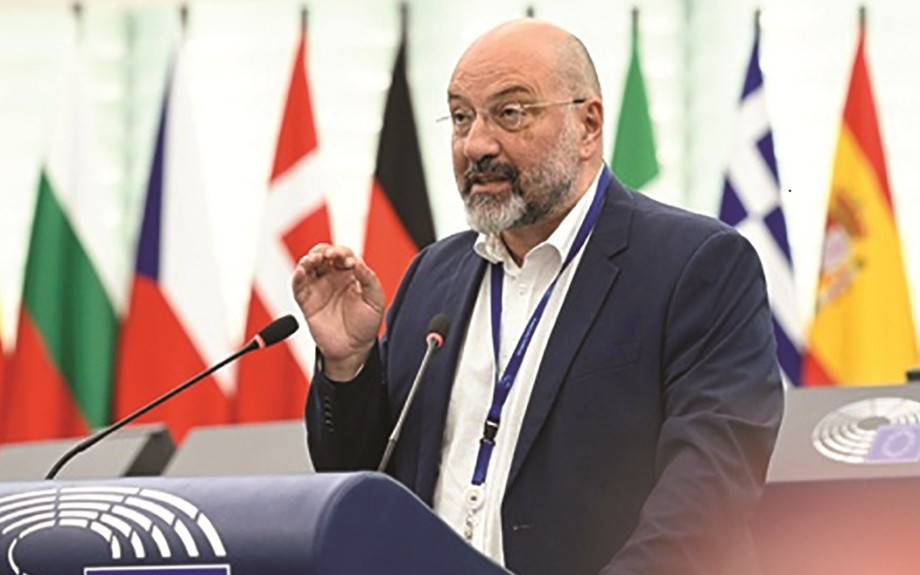 Κομισιόν σε Σάκη Αρναούτογλου- Μπορούμε να στηρίξουμε τη Λέσβο εφόσον το ζητήσει η Ελλάδα