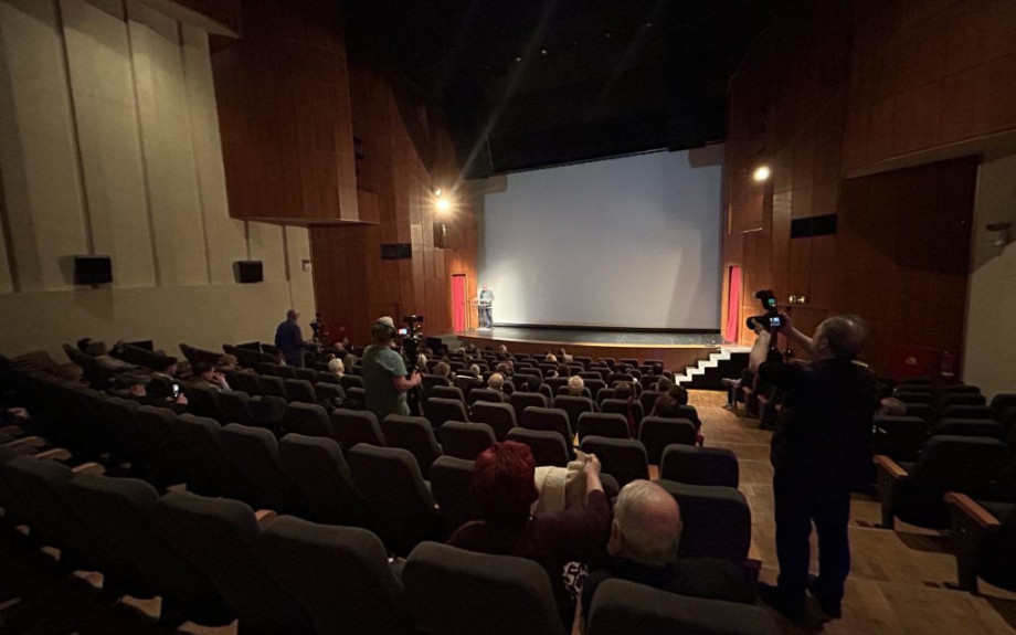 Μετονομάστηκε σε «Αίθουσα Βασίλη Παπαβασιλείου» η Κεντρική Σκηνή του Δημοτικού Θεάτρου «Αστέρια»