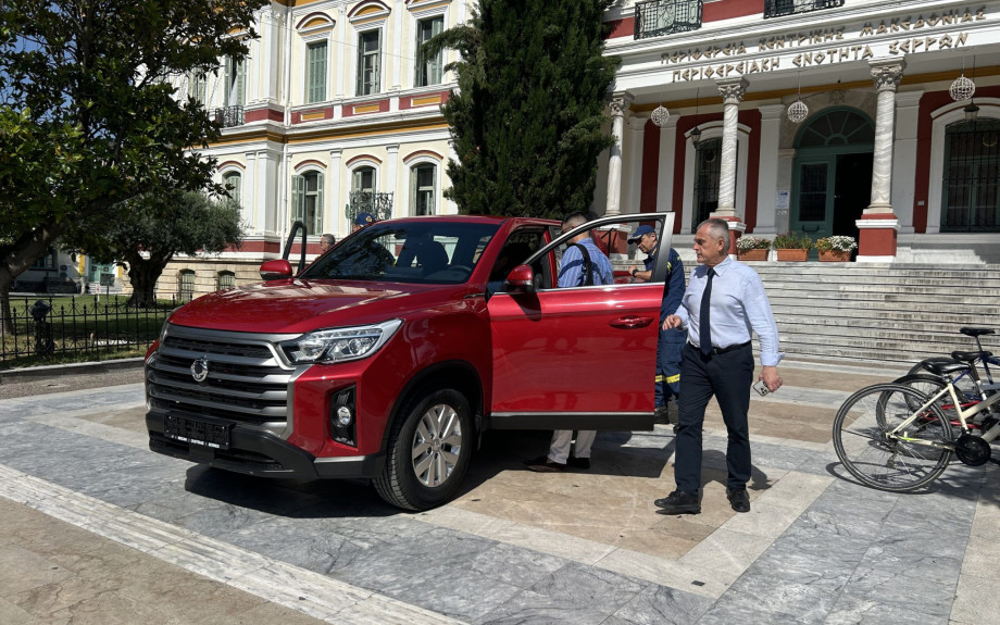 Παραδόθηκε όχημα 4Χ4 στην Πυροσβεστική Υπηρεσία από την ΠΕ Σερρών