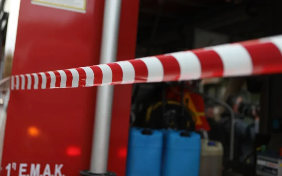 Φωτιά σε εργοστάσιο ανακύκλωσης στη Χαλκιδική: Στην κατάσβεση και ένα ελικόπτερο