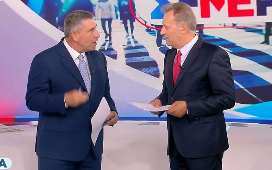 Άκης Παυλόπουλος: Επέστρεψε στην εκπομπή «Σήμερα» μετά την άδειά του – Τα πειράγματα του Οικονόμου
