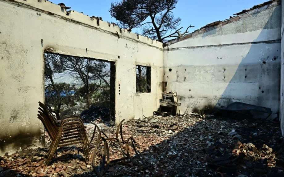 Πυρκαγιές: 325 αυτοψίες κτιρίων στις πληγείσες περιοχές, 118 χαρακτηρίστηκαν κόκκινα