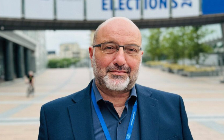Σάκης Αρναούτογλου: «Η Κυβέρνηση εξήγγειλε επίδομα ενοικίου – γιατί εξαφανίστηκε από το τελικό Κοινωνικό Κλιματικό Σχέδιο;»