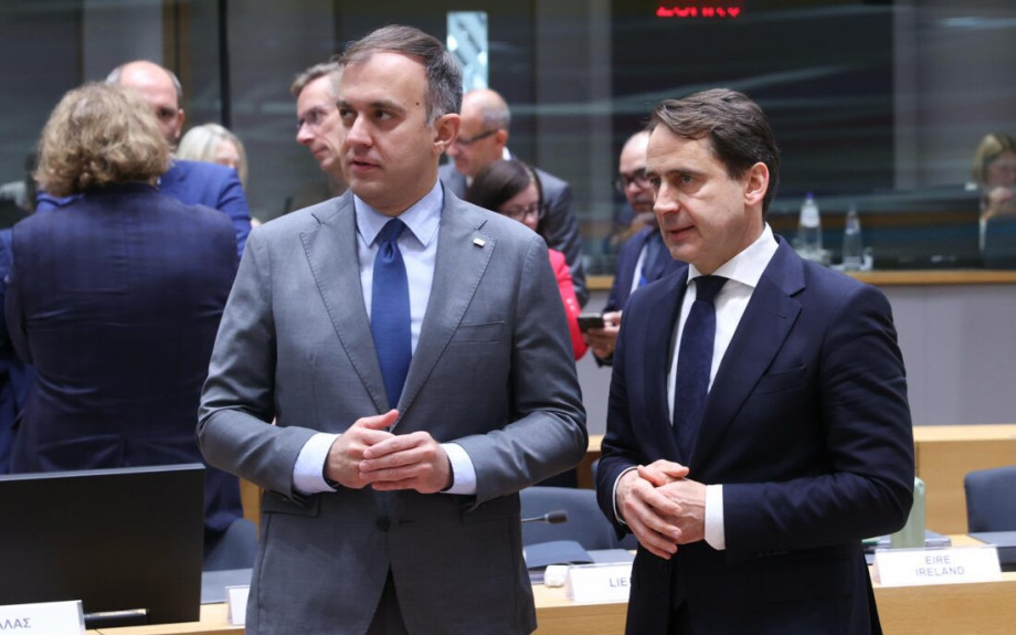 Ο ΥΦΥΠΕΞ Χατζηβασιλείου στις Βρυξέλλες: Συναντήθηκε με Ευρωπαίους Επιτρόπους Άμυνας, Συνοχής και Μεσογείου