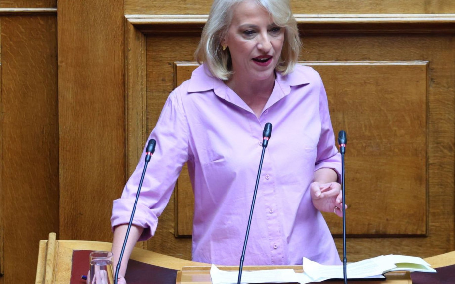 Ρένα Δούρου: «Ποιος ελέγχει πραγματικά τη δραστηριότητα της Ελληνικός Χρυσός στη Χαλκιδική»;