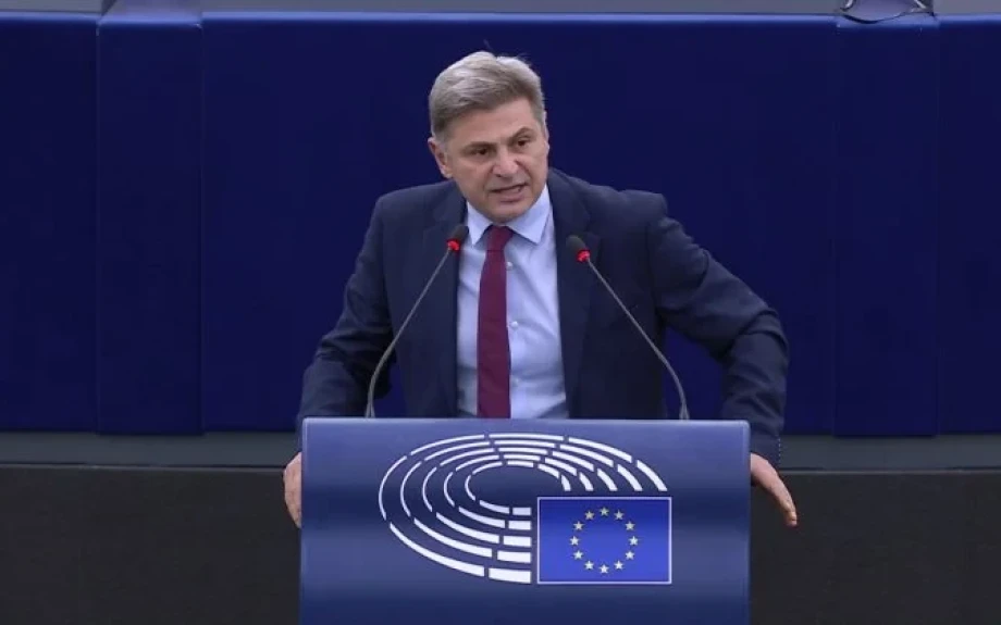 Φαραντούρης για Σινά: Μόνη αρμόδια η Σιναϊτική Κοινότητα. Γιατί τέτοια σπουδή και πίεση απ' την κυβέρνηση να παραχωρηθεί η κυριότητα της Μονής;