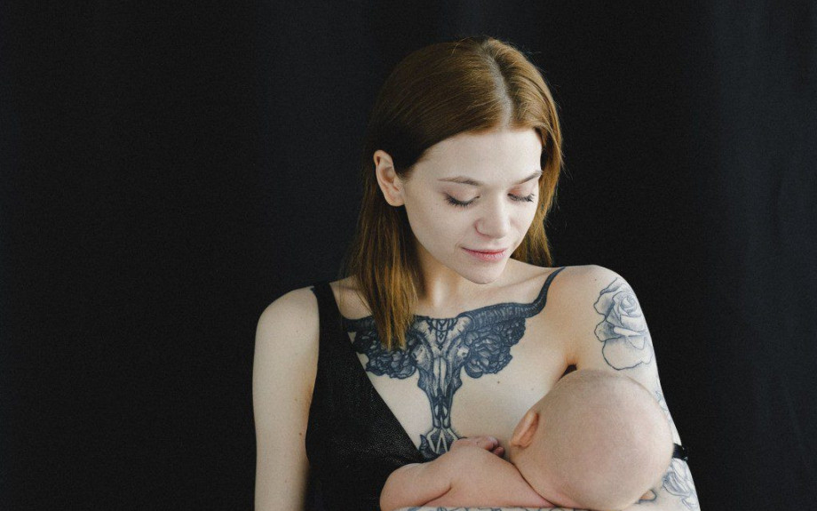 Θηλασμός – Η παραγωγή γάλακτος μιας μέρας ισοδυναμεί με 11 χλμ περπάτημα!