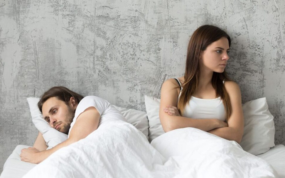 Θέλει να σας χωρίσει: Υπάρχει τρόπος να το καταλάβετε τρεις μήνες νωρίτερα