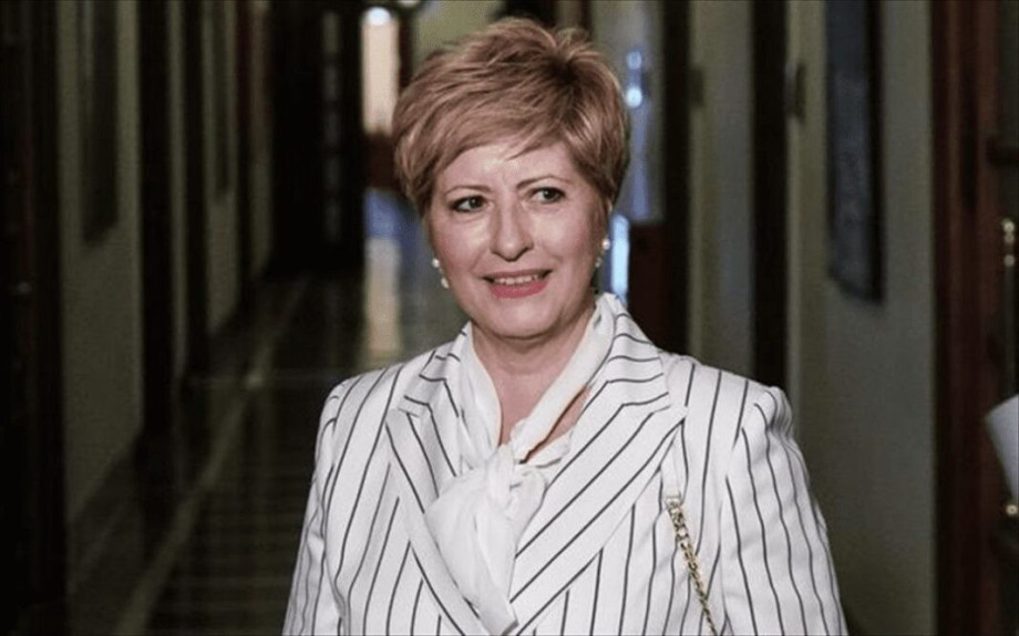 Μαρία Κόλλια: Παρακολουθώ με ιδιαίτερο ενδιαφέρον και(;) τα δρώμενα στο ΔΗΜΟ ΣΕΡΡΩΝ.