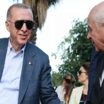 Ερντογάν: Χαμός στην Τουρκία με τα γυαλιά του τούρκου προέδρου – Γιατί ξεσήκωσαν θύελλα αντιδράσεων