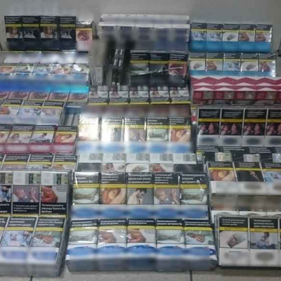 Τρεις Βούλγαροι και τρεις Βουλγάρες συνελήφθησαν στον Προμαχώνα: Κατασχέθηκαν 4.000 πακέτα με λαθραία τσιγάρα