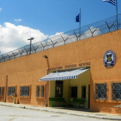 Πήραν το δρόμο για τις φυλακές Νιγρίτας οι έξη παράτυποι μετανάστες που απέδρασαν από τη δομή Σιντικής