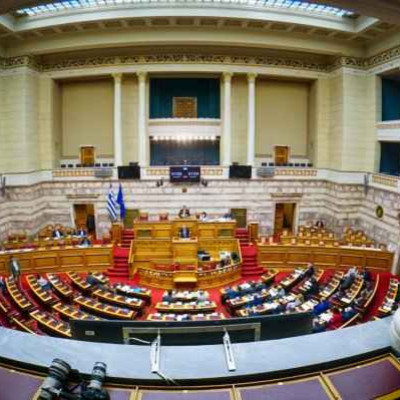 Να πάψει η ενασχόληση με τη πολιτική να είναι προσοδοφόρο επάγγελμα για ορισμένους-Γράφει ο Γιώργος Βεζυργιαννίδης