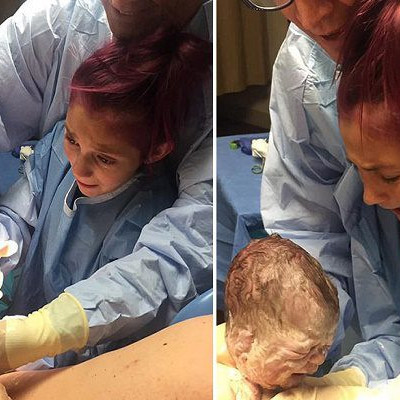 Θαρραλέα 12χρονη βοήθησε να γεννηθεί ο αδερφός της