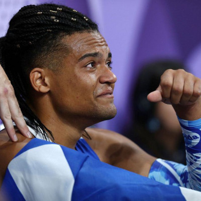 Ολυμπιακοί Αγώνες: Τα δάκρυα χαράς του Εμμανουήλ Καραλή και η αγκαλιά με τον Λευτέρη Πετρούνια